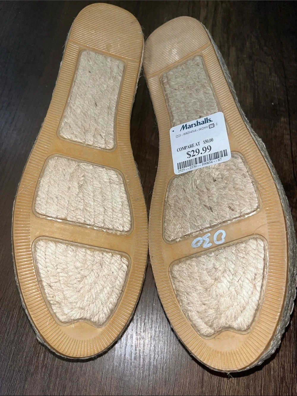 White Mountain Cream Espadrille Flats with Silver and Gold Stud Details size 8M
